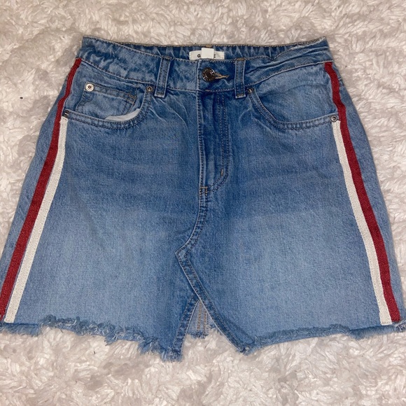 denim skirt with red stripe